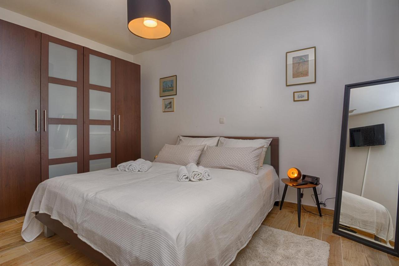 Hibiskus App1 Apartment Vir Exterior photo